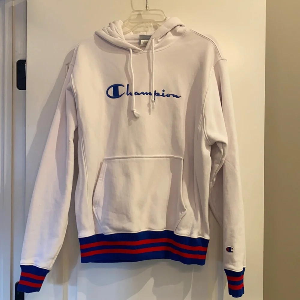 Sweatshirt - Picture 1 of 4